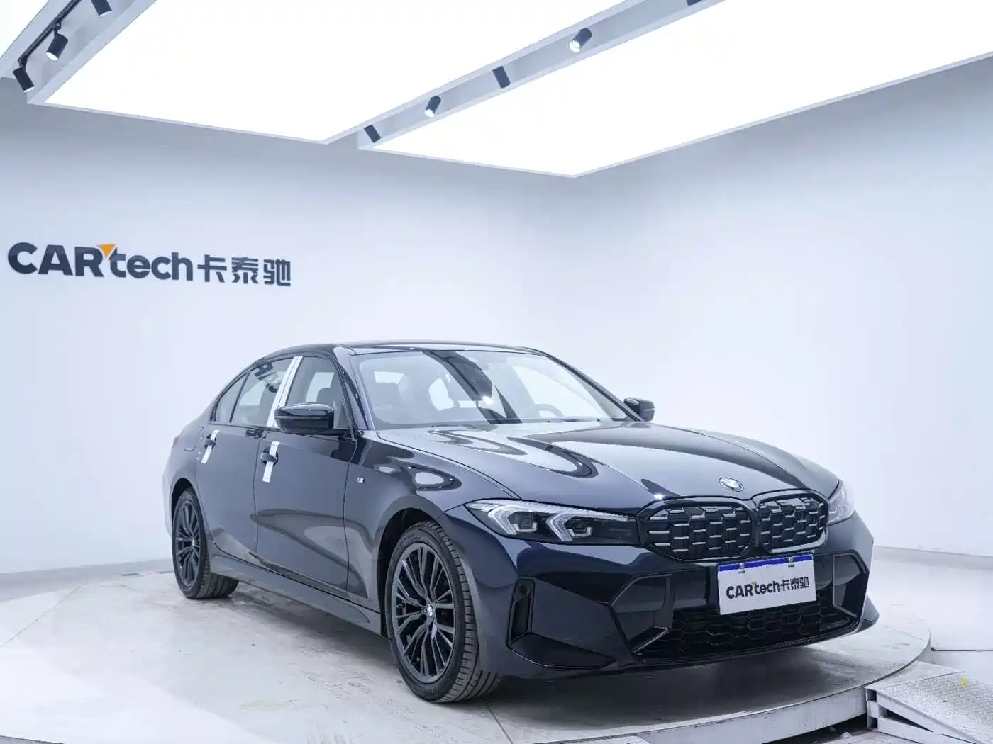 BMW 3 Series 2023 325Li M Sport Black Night Package фото 6