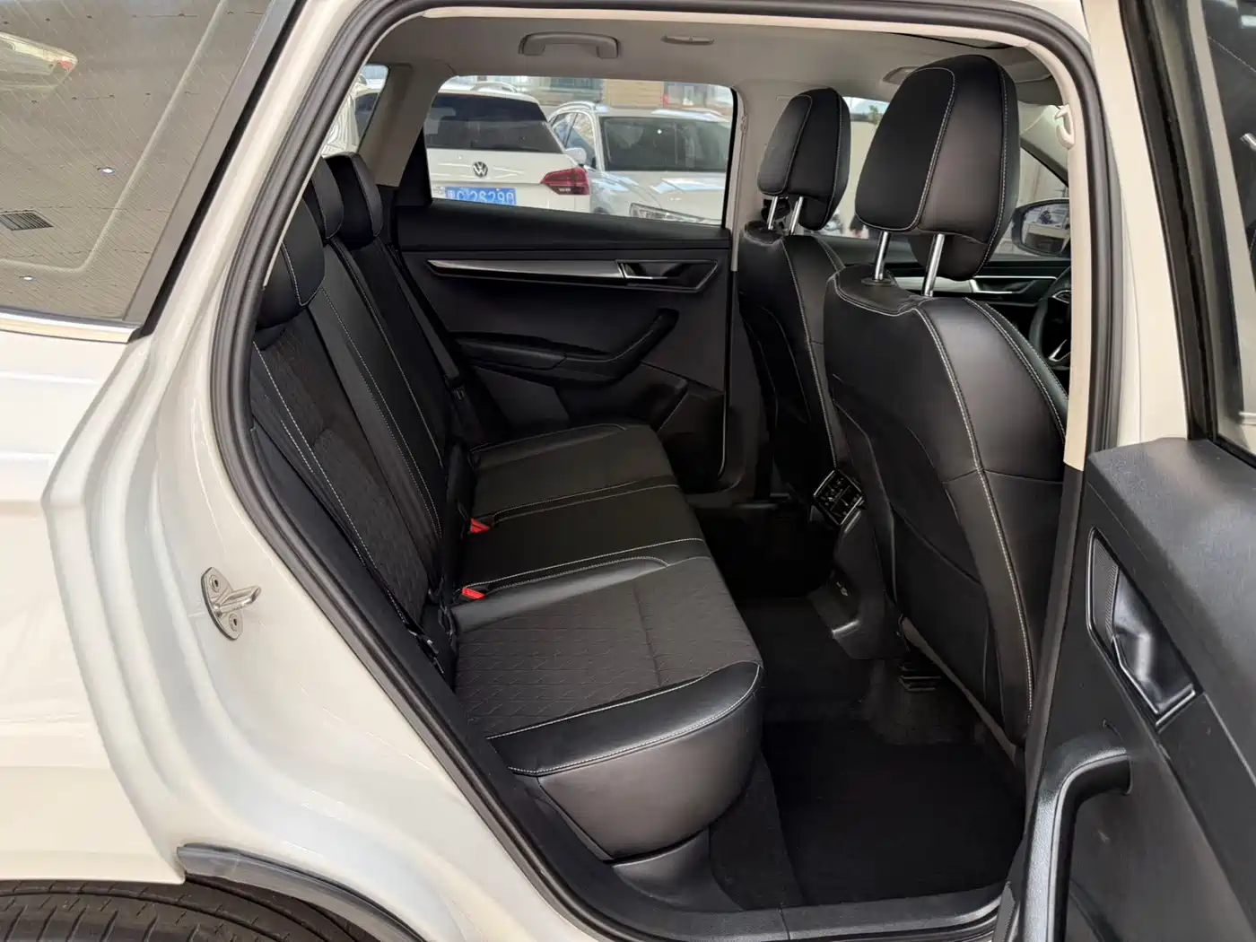 Škoda Karoq 2021 TSI280 Luxury Edition фото 21