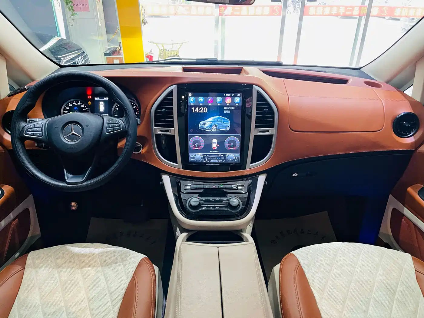 Mercedes-Benz Vito 2021 2.0T Elite 7-Seater фото 6