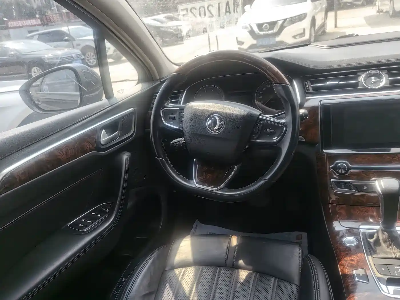 Dongfeng Aeolus Dongfeng A9 2017 2016 1.8T Premium
