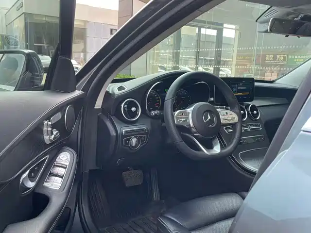 Mercedes-Benz C-Class 2020 Facelift C 260 L Sport — фото 4