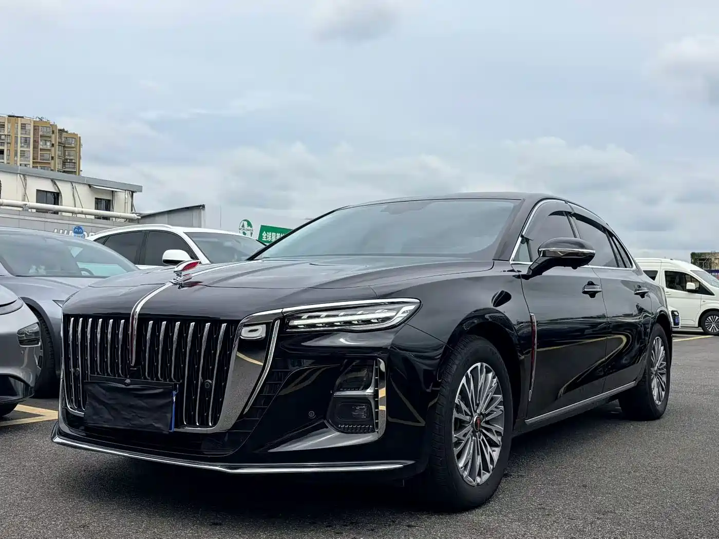 Hongqi Hongqi H5 2023 2.0T Auto Smart Connect Flag Comfort
