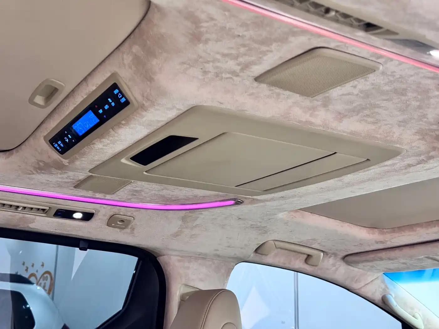 Toyota Alphard 2018 Facelift 3.5L Premium Edition фото 17
