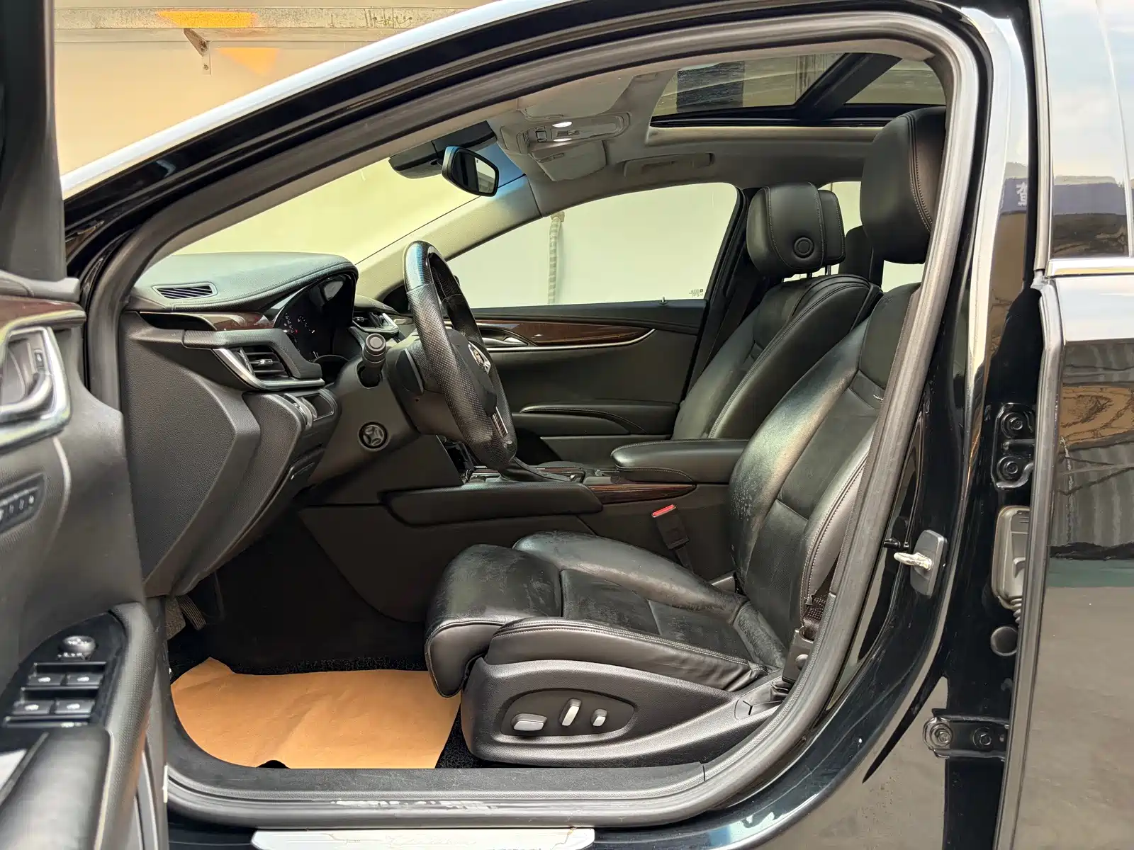 Photo 5 - Cadillac XTS