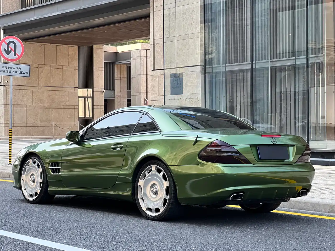 Mercedes-Benz SL-Class 2010 SL 300 фото 23