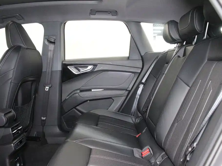 Audi Q4 e-tron 2025 2024 40 e-tron Creation Edition