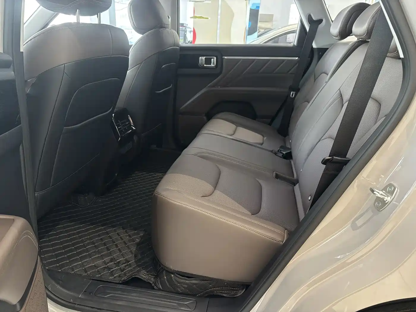 Wuling Motors Starlight 560 2025 Model Gasoline Version 5-seater фото 19