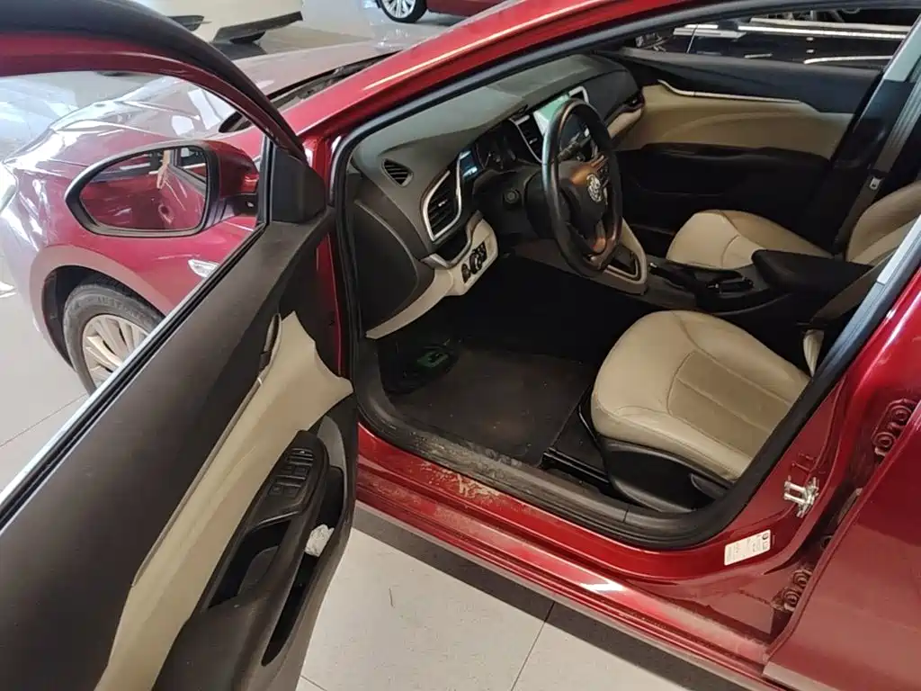Фото 16 - Buick Excelle