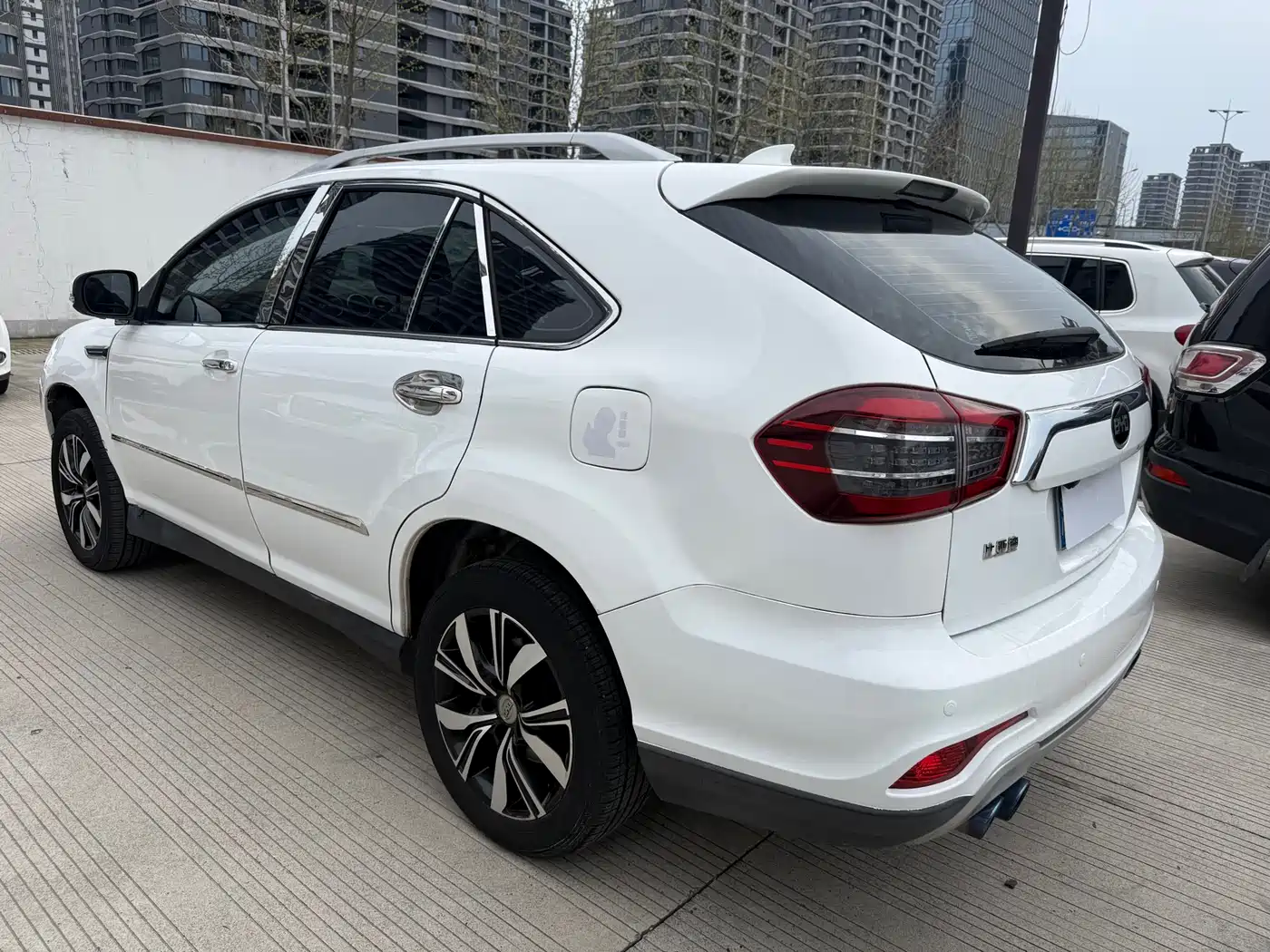 BYD S7
