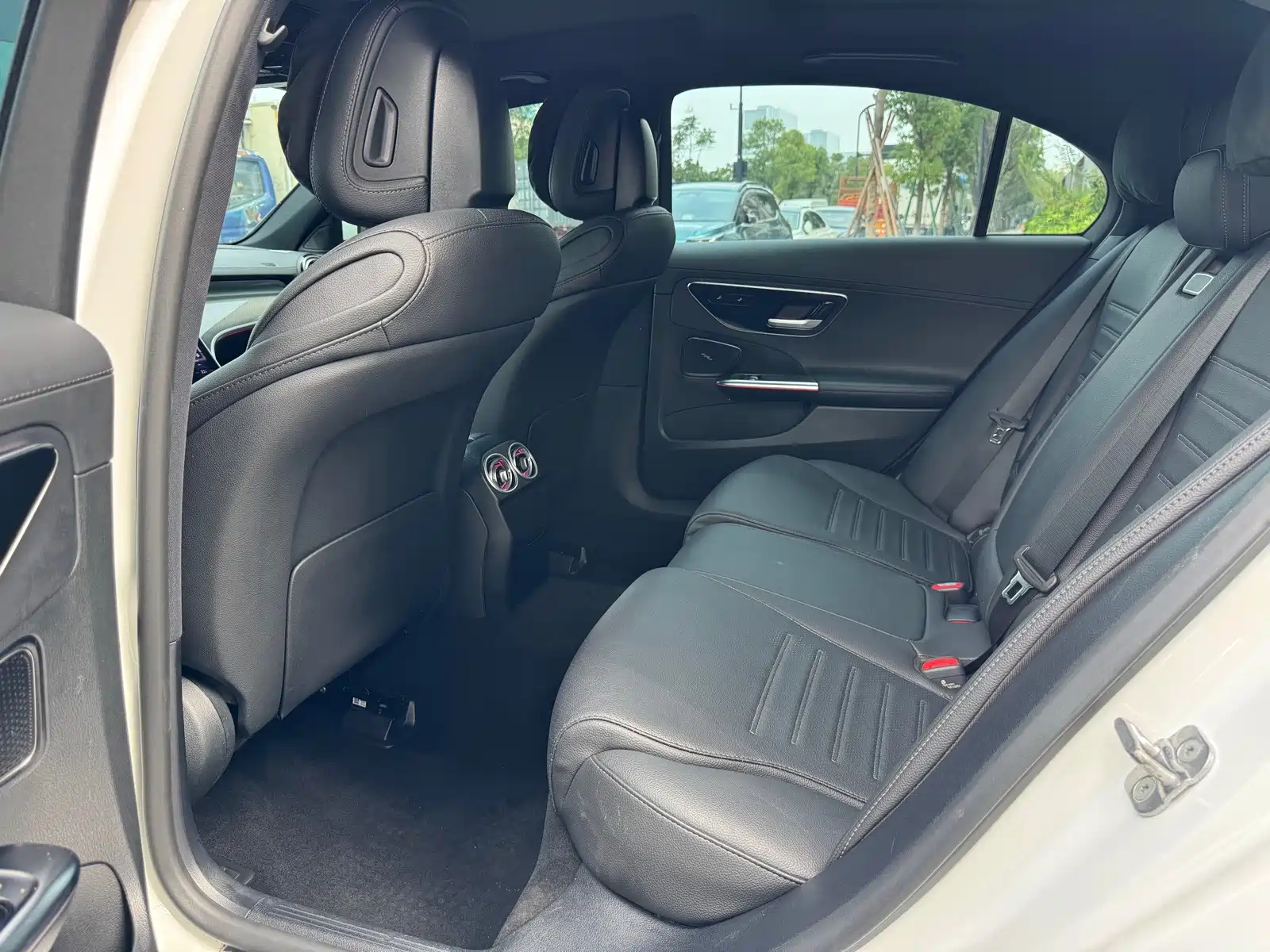 Фото 8 - Mercedes-Benz C-Class