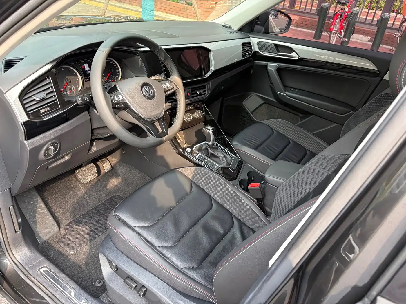 Volkswagen Tayron 2019 330TSI 2WD Luxury China VI фото 7