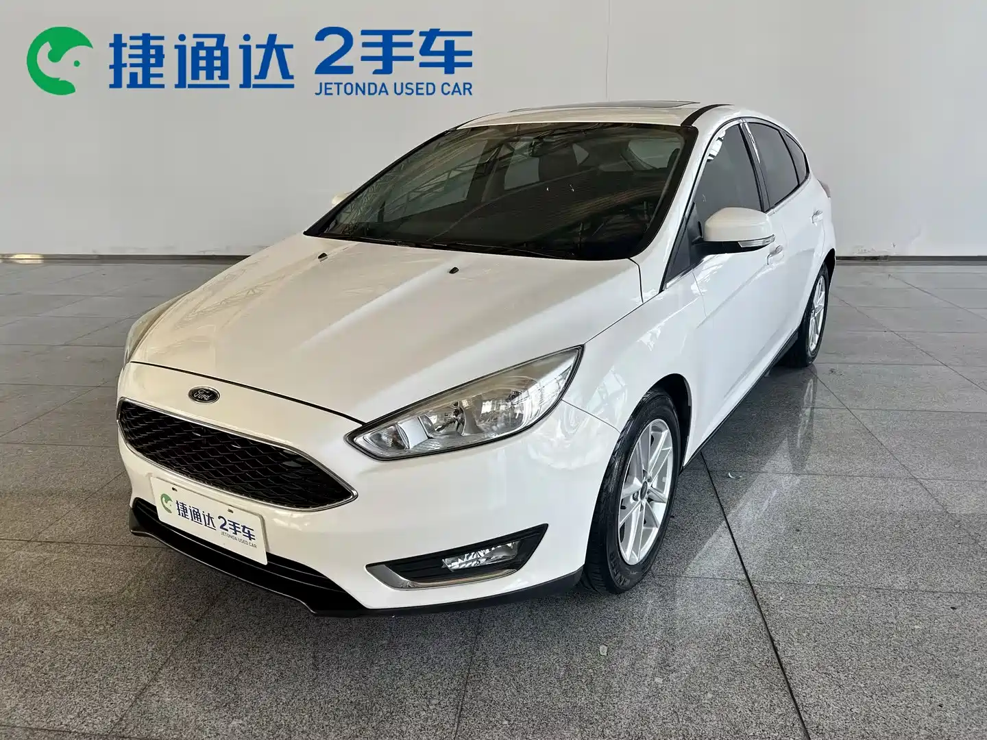 Фото 1 - Ford Focus