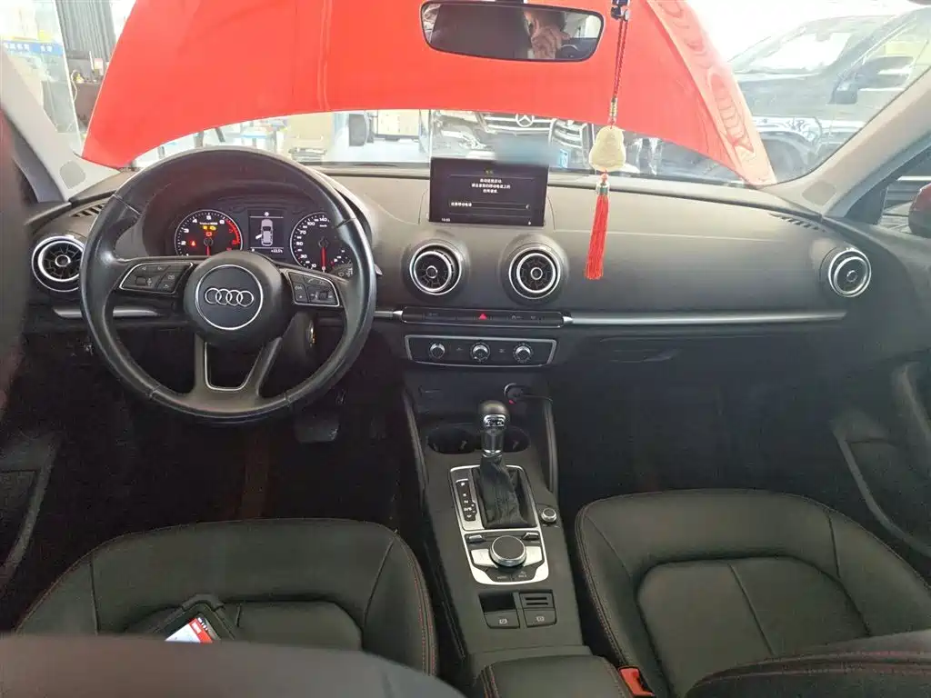 Audi A3 2018 30th Anniversary Sportback 35 TFSI Progressive фото 10