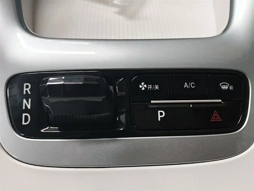 Geely Galaxy Starry Wish 2026 Edition 310km Youth Version фото 14