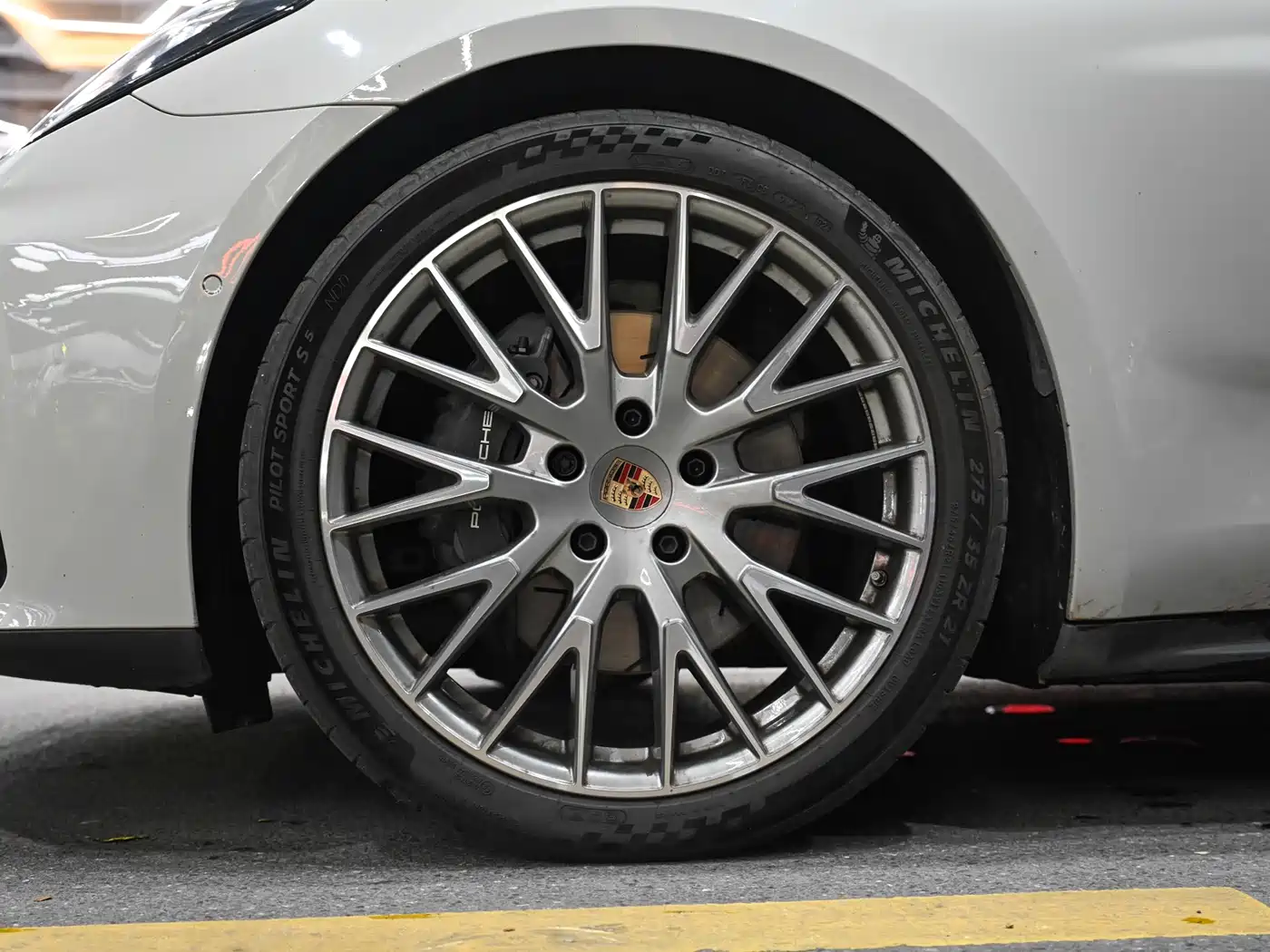 Porsche Panamera 2024 Panamera 4 Executive Long Wheelbase 2.9T фото 17