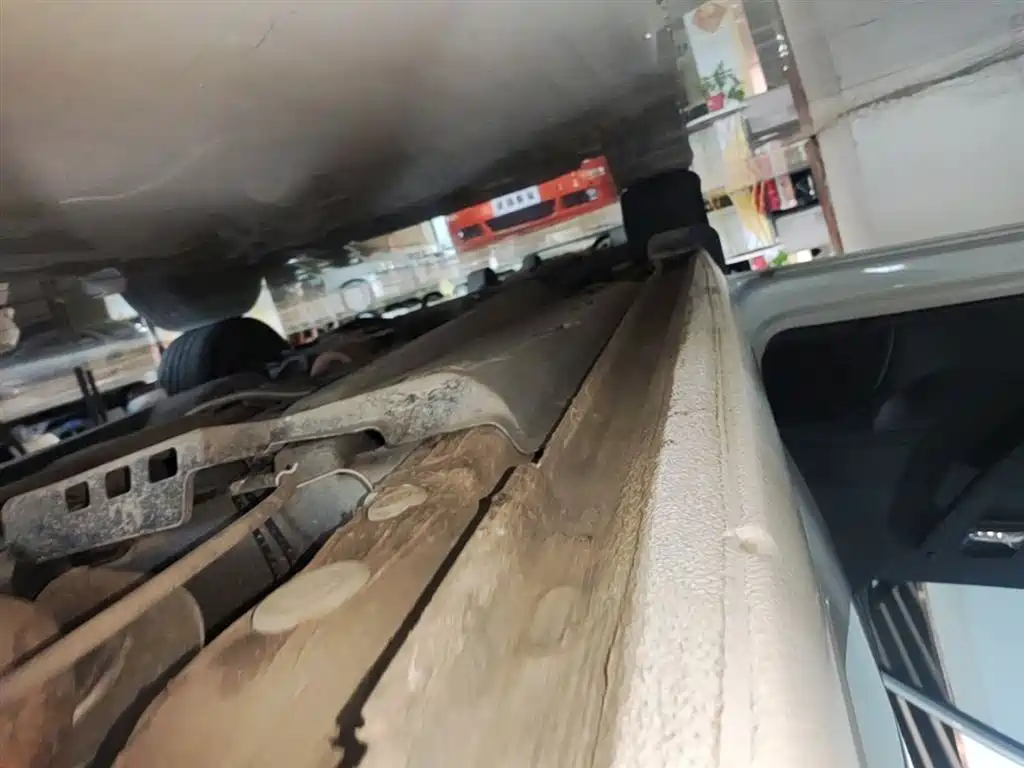 Volkswagen Polo 2016 1.4L Automatic Trend фото 22