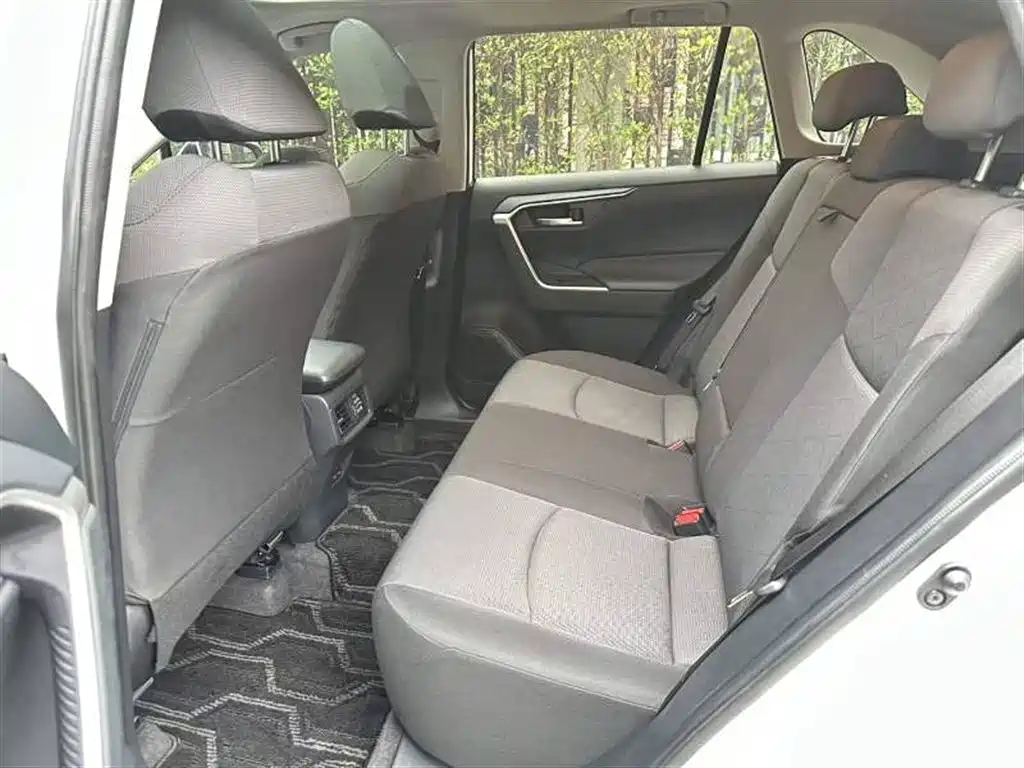 Toyota RAV4 Rongfang 2022 2.0L CVT 2WD Trend Plus Edition фото 8