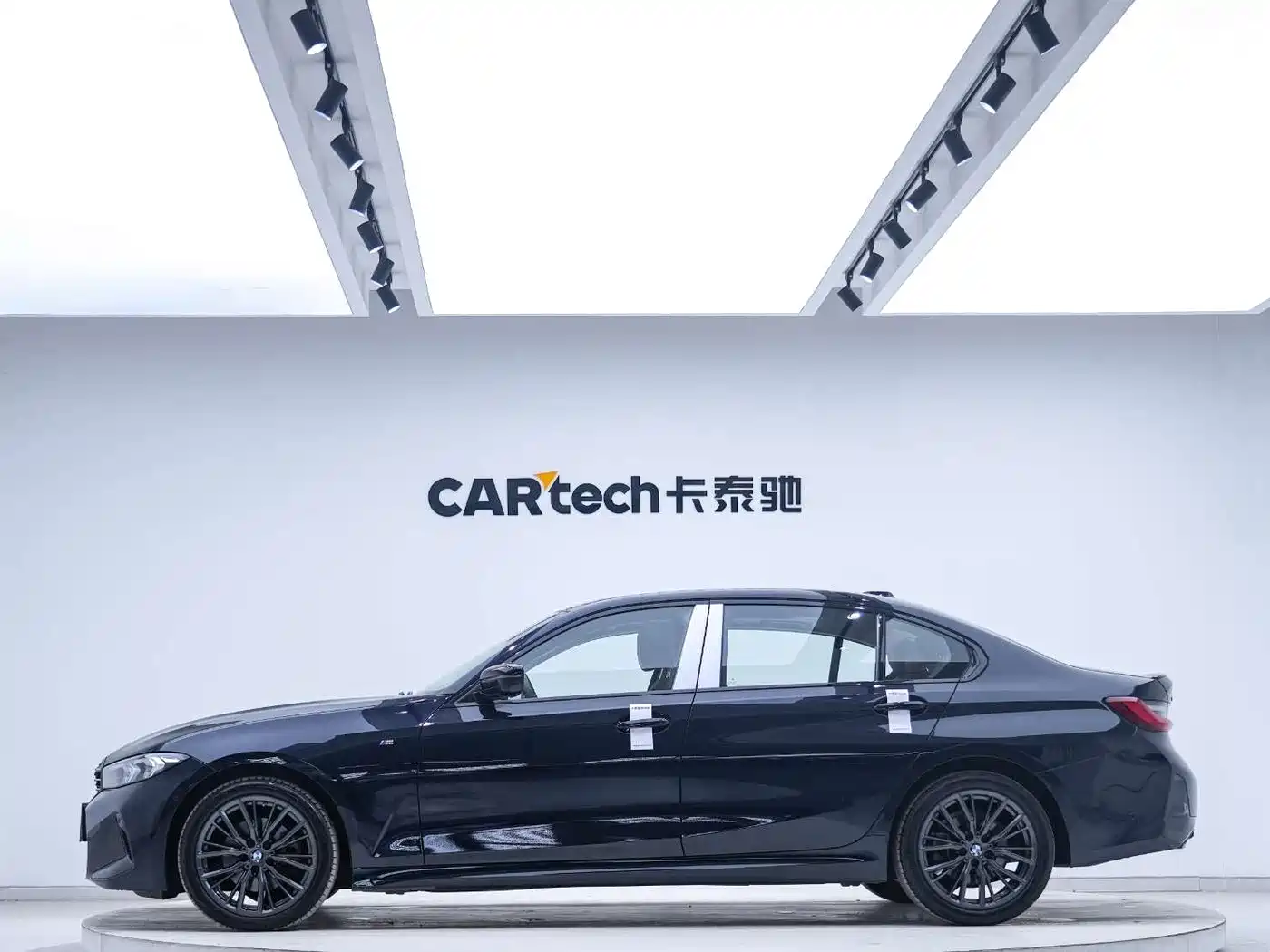 BMW 3 Series 2023 325Li M Sport Black Night Package фото 2
