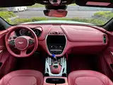 Фото 17 - Aston Martin DBX