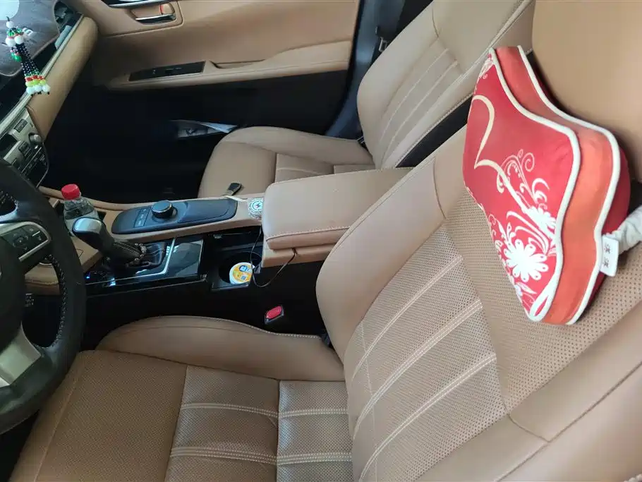 Lexus ES 2015 200 Elite Edition фото 9