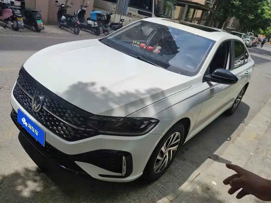 Volkswagen Lavida 2024 Model 300TSI DSG Starlight Full Comfort Edition