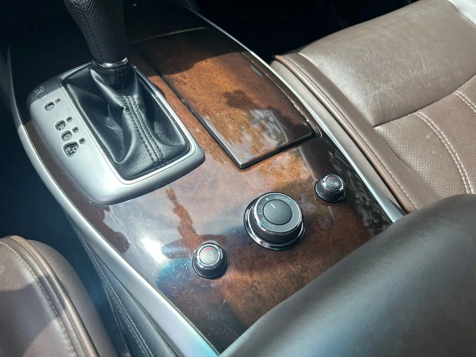 صورة 12 - Infiniti QX60 (Import)