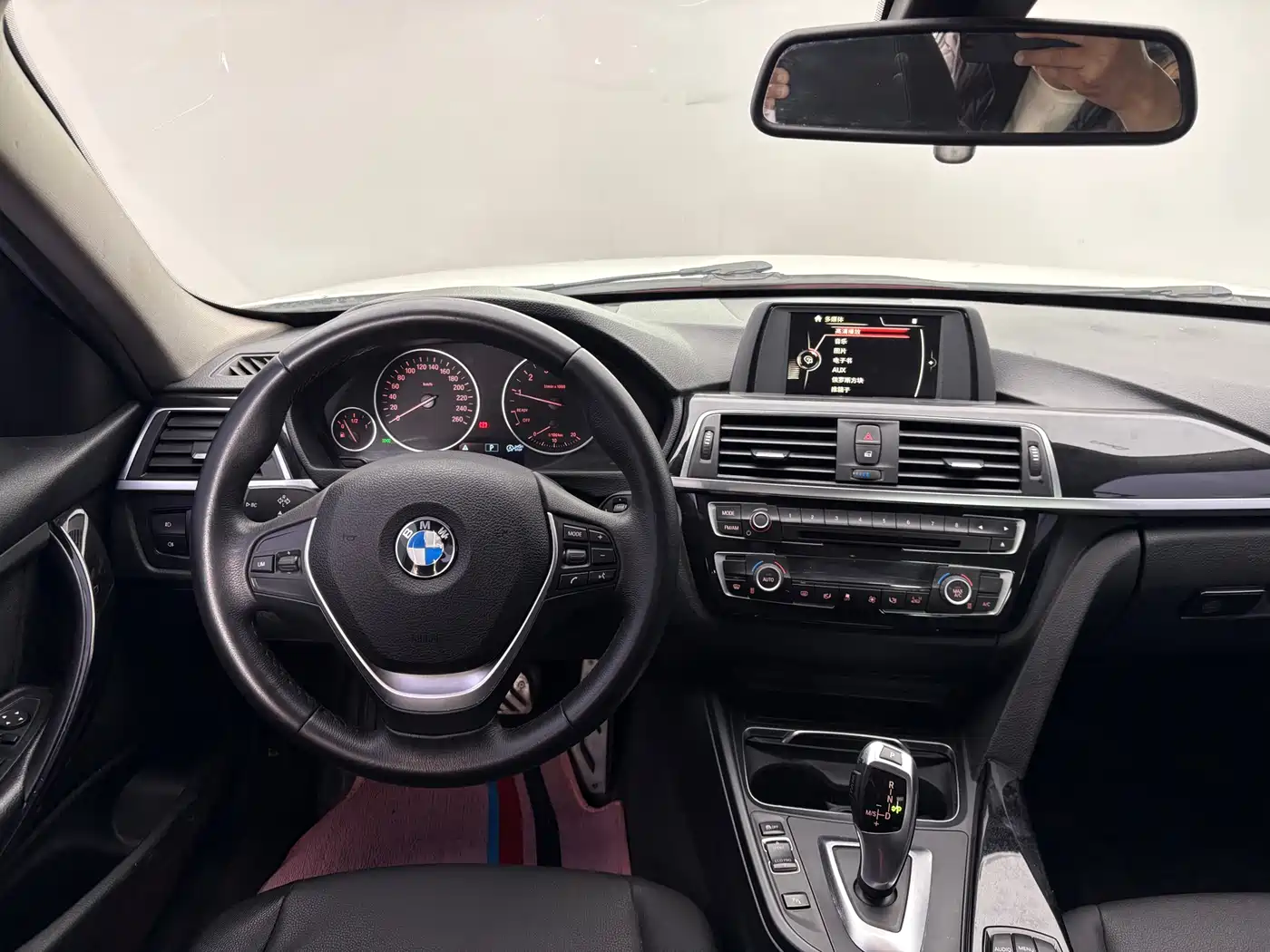 BMW 3 Series 2017 318Li Fashion фото 12