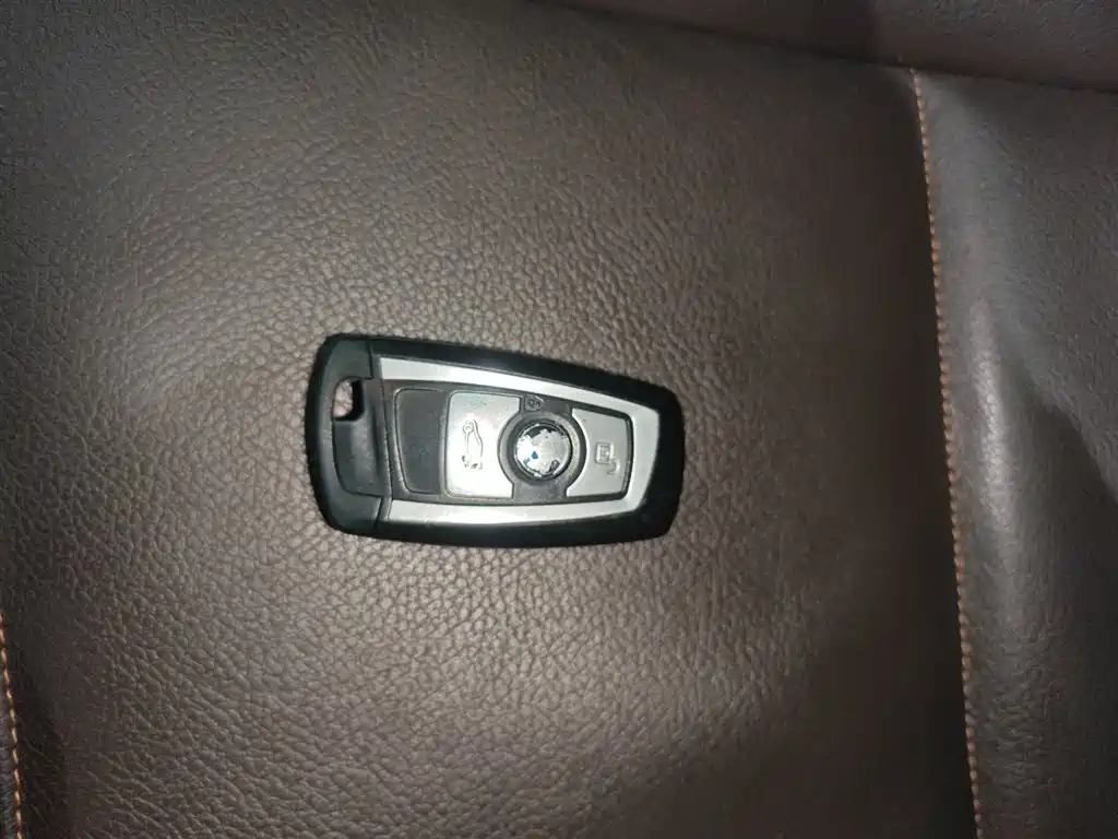BMW X3 (Import) 2014 xDrive20i X Design Package фото 9