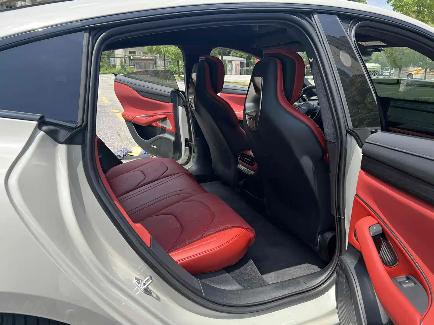 Xiaomi Auto Xiaomi SU7 2024 AWD Extended Range Advanced Smart Driving Max Edition фото 6