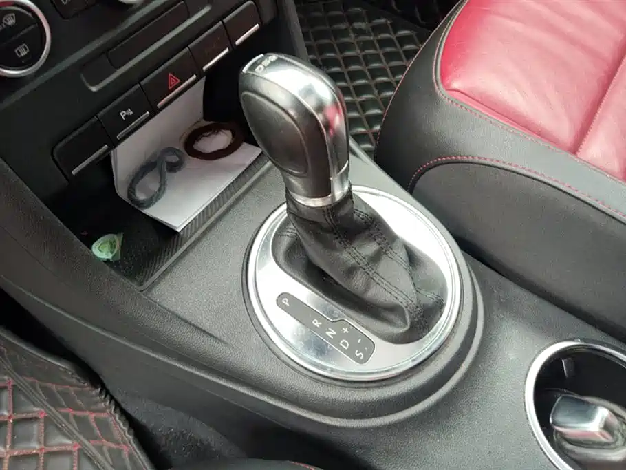 Volkswagen Beetle 2013 1.4TSI Luxury фото 16