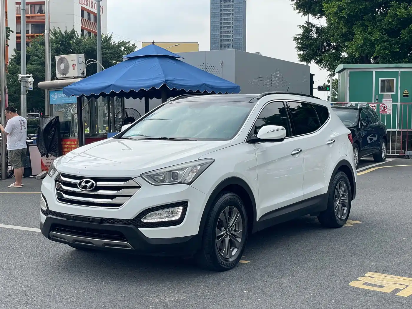 Hyundai Santa Fe 2014 2013 Model 2.4L Automatic 2WD Smart