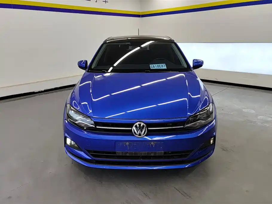 Volkswagen Polo 2019 Plus 1.5L Automatic Panorama Enjoyment Edition фото 2