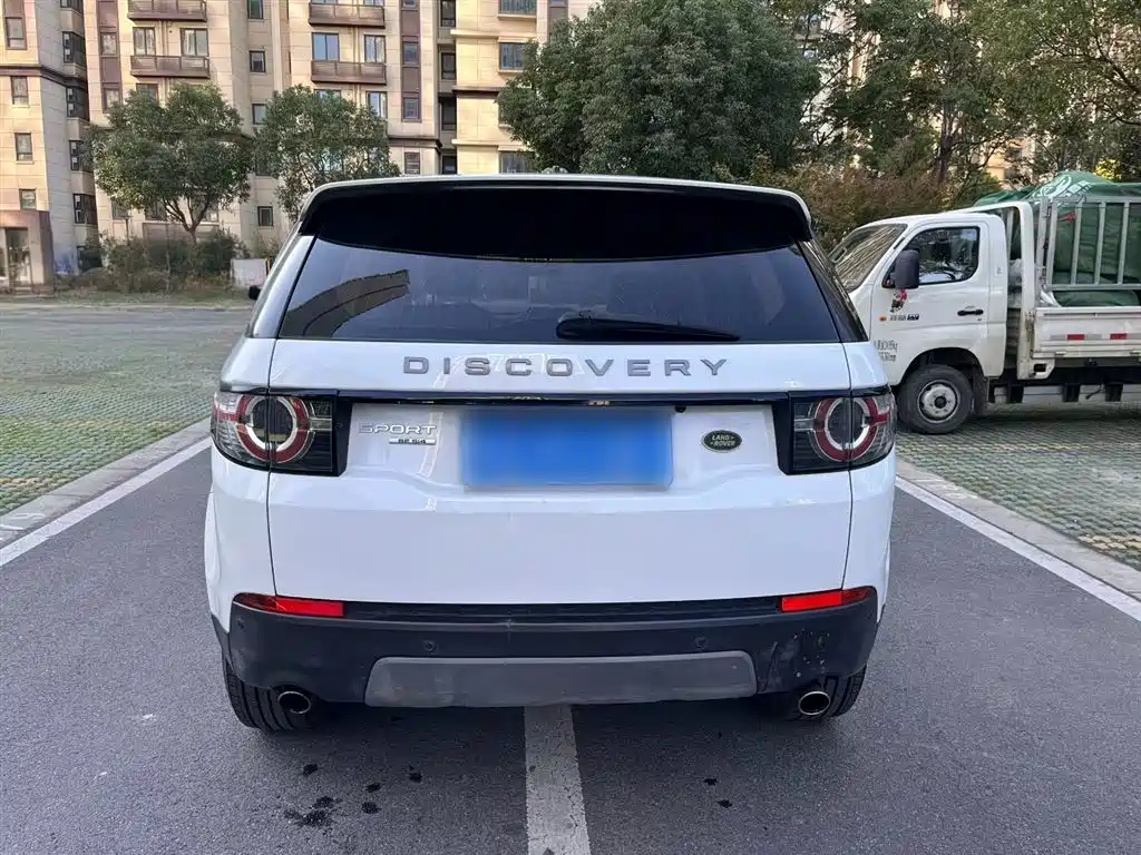 Land Rover Discovery Sport 2016 2.0T SE фото 16
