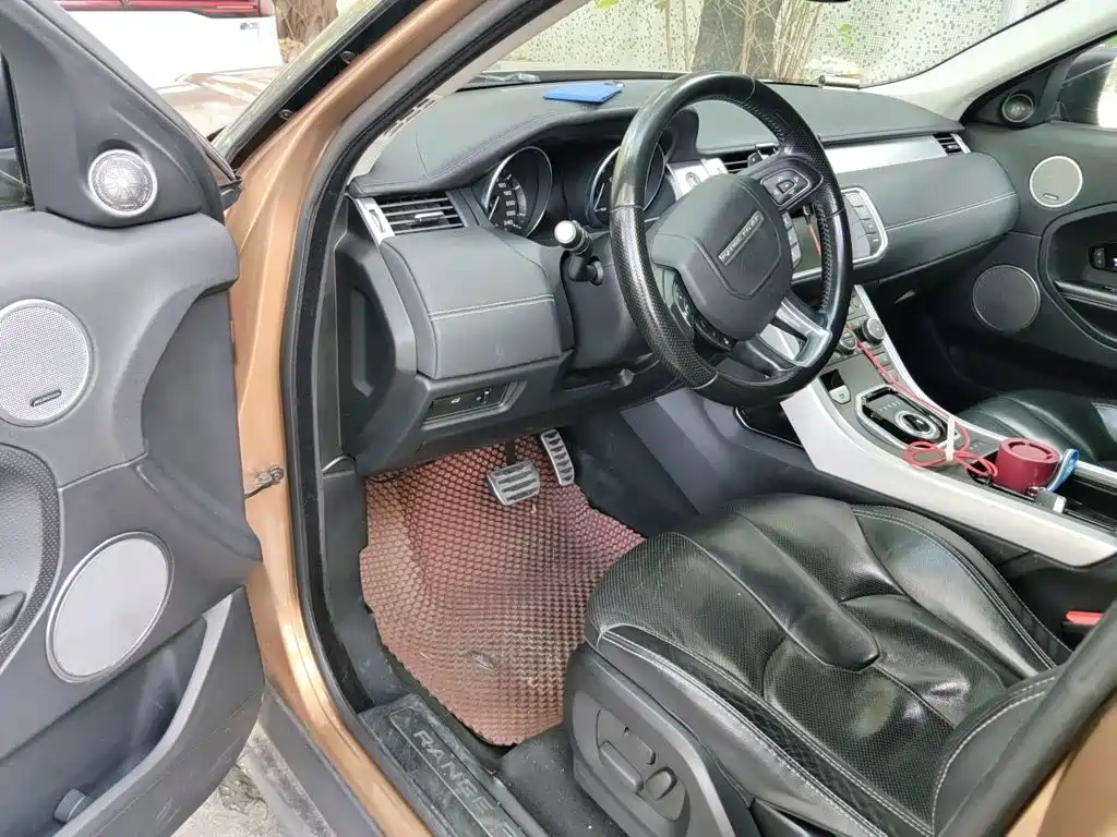 Land Rover Range Rover Evoque (Import) 2015 2015 2.0T 5-door Dynamic Edition