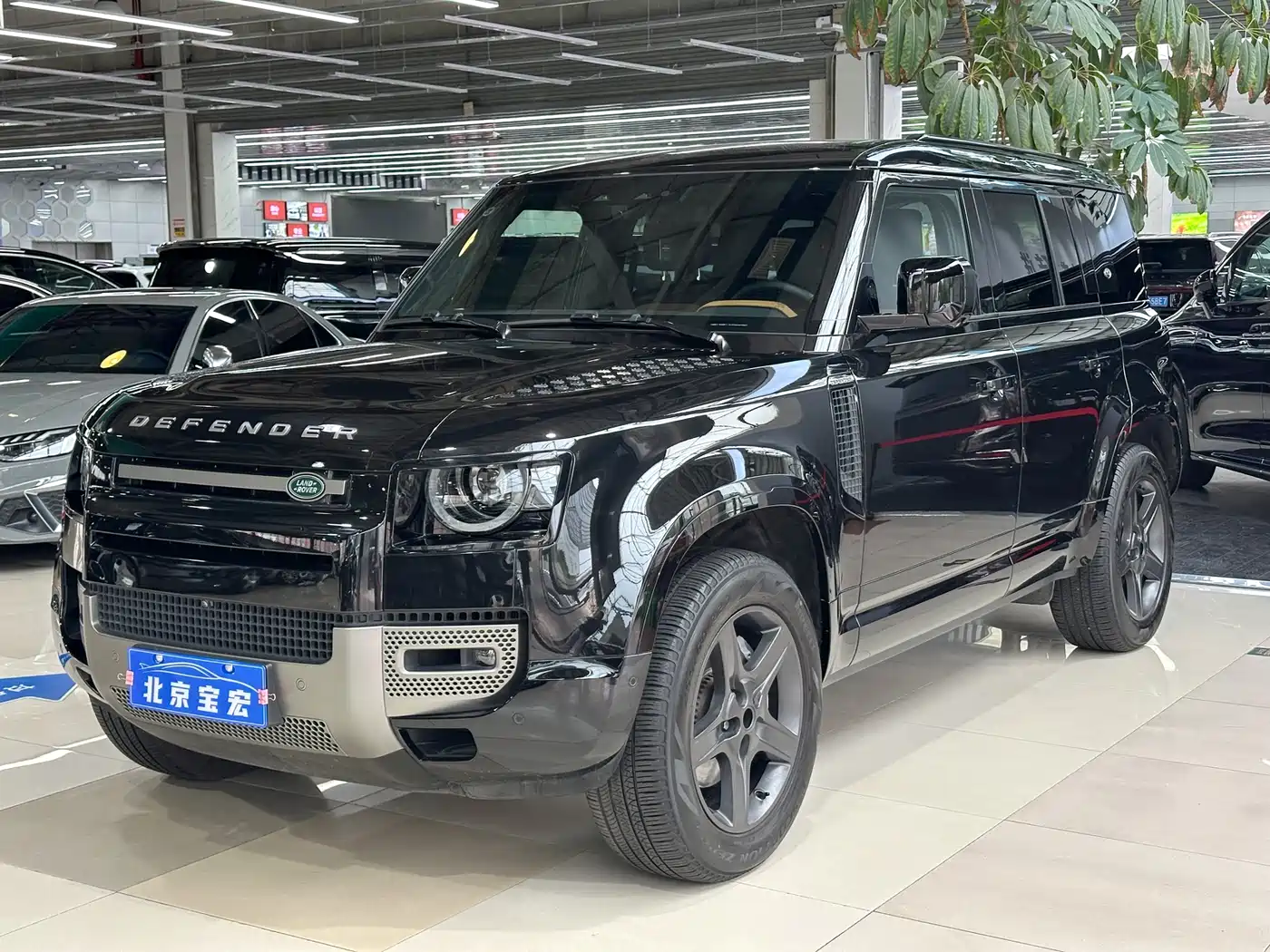 Land Rover Defender 2023 Model 110 3.0T P400 X-DYNAMIC HSE