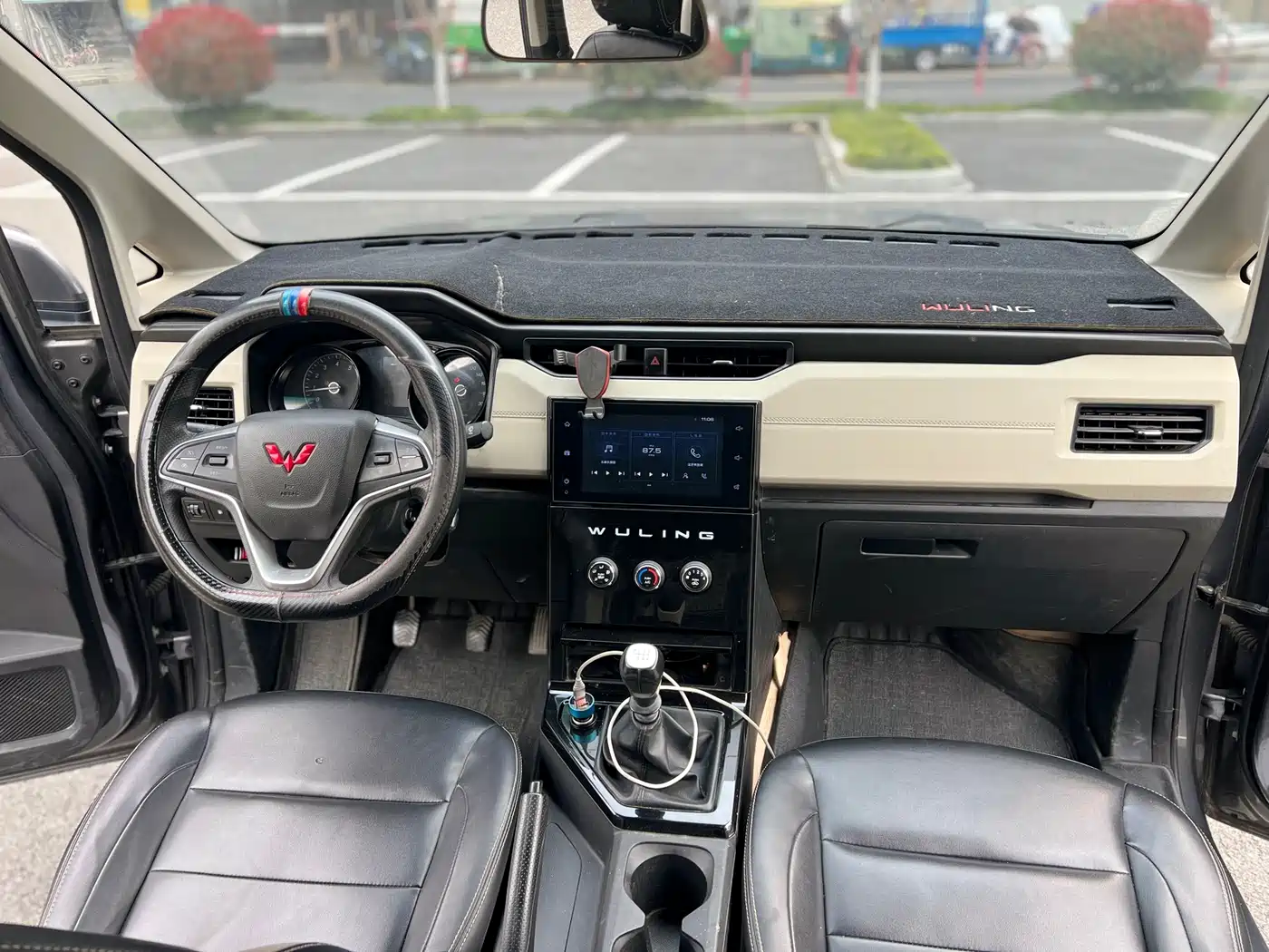 Wuling Motors Wuling Journey 2022 2021 1.5T Manual Luxury Edition