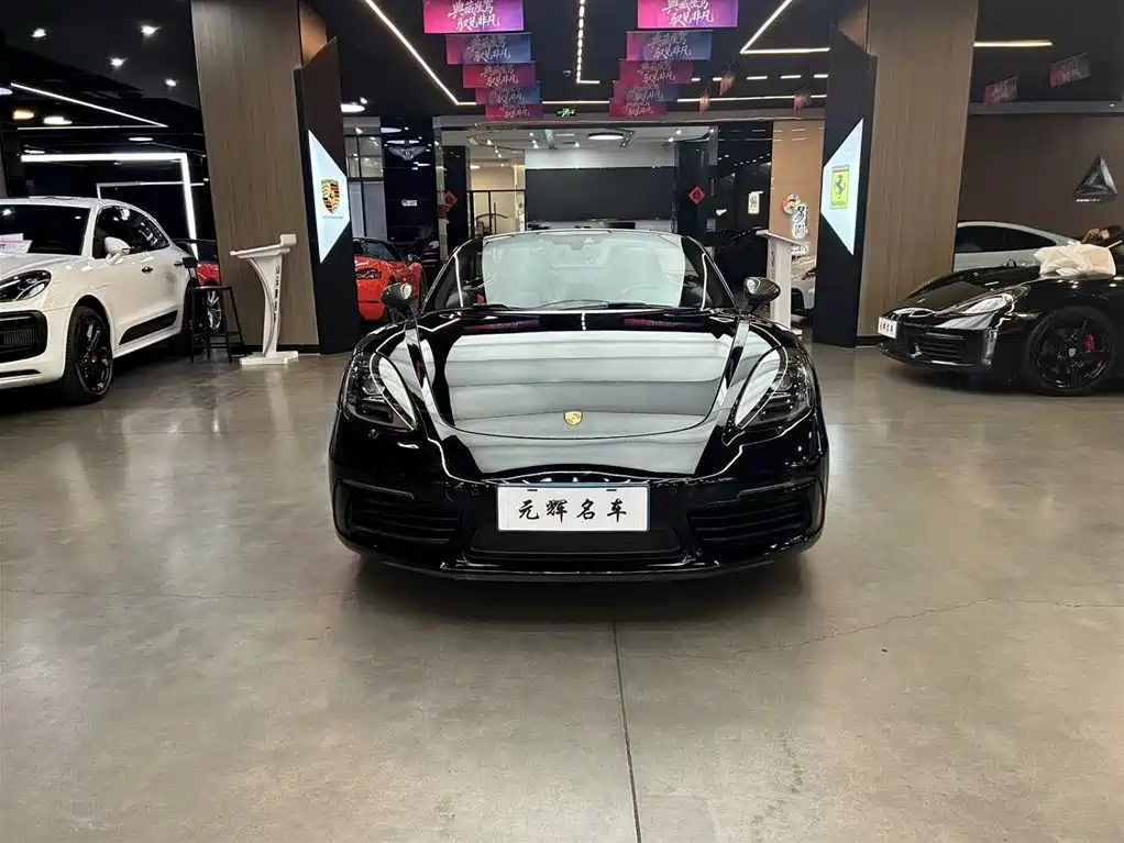 Porsche 718 2019 Boxster T 2.0T фото 2