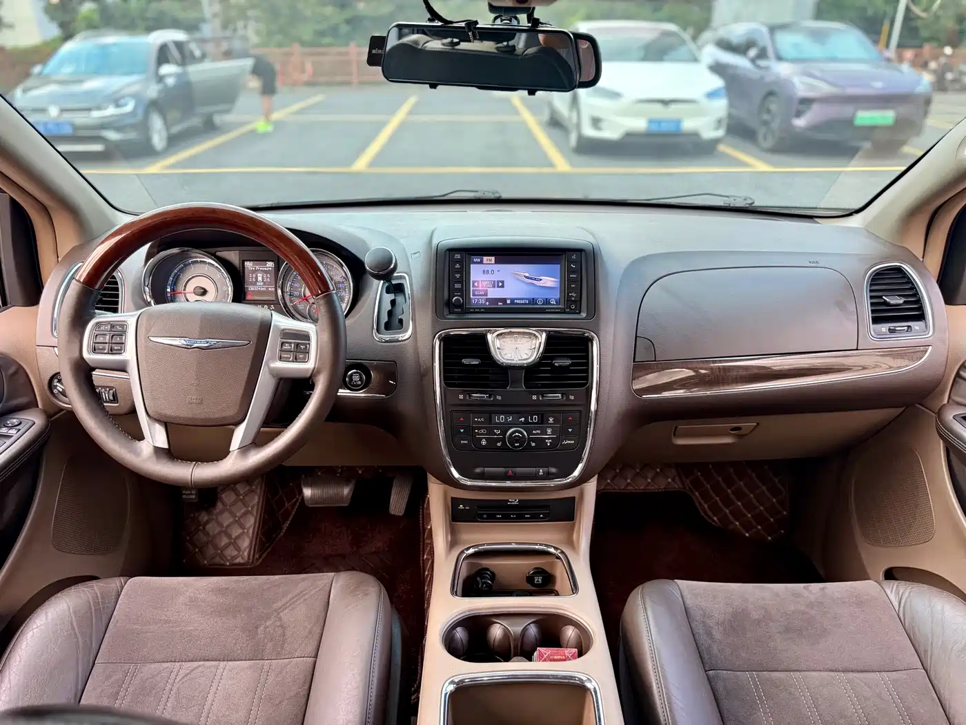 Фото 25 - Chrysler Pacifica