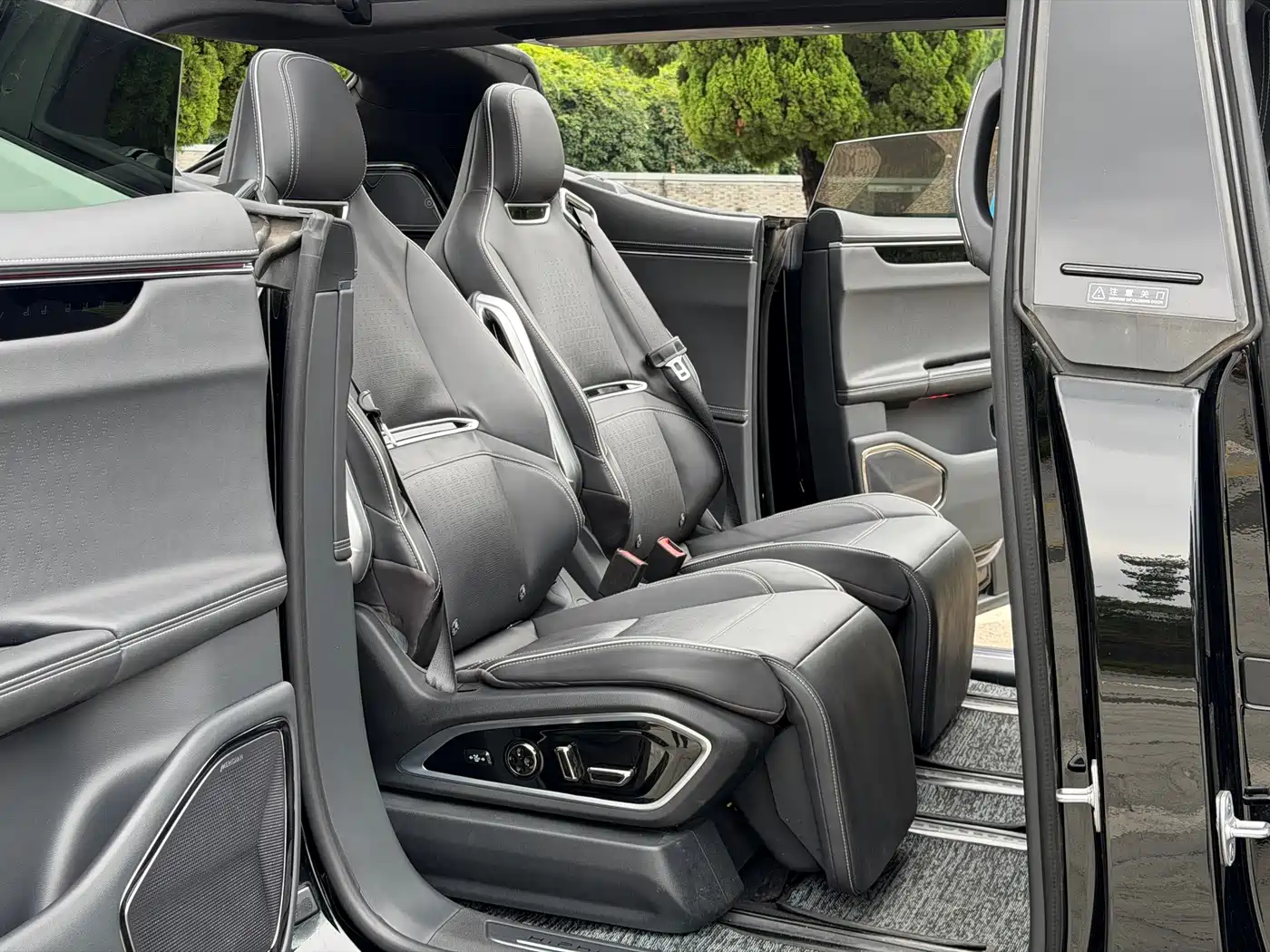 HiPhi X 2023 2022 Smart Premium 6-Seater Long Range