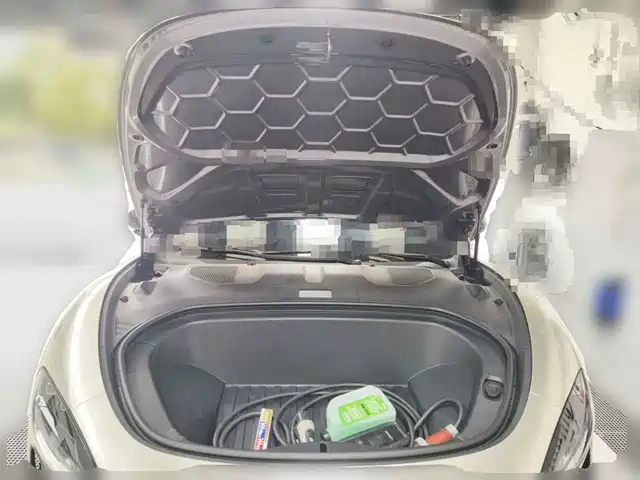 Xiaomi Auto Xiaomi SU7 2024 RWD Ultra Long Range Advanced Smart Driving Pro Edition — фото 3