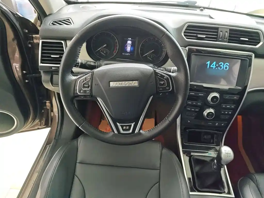 Фото 11 - Haval H2