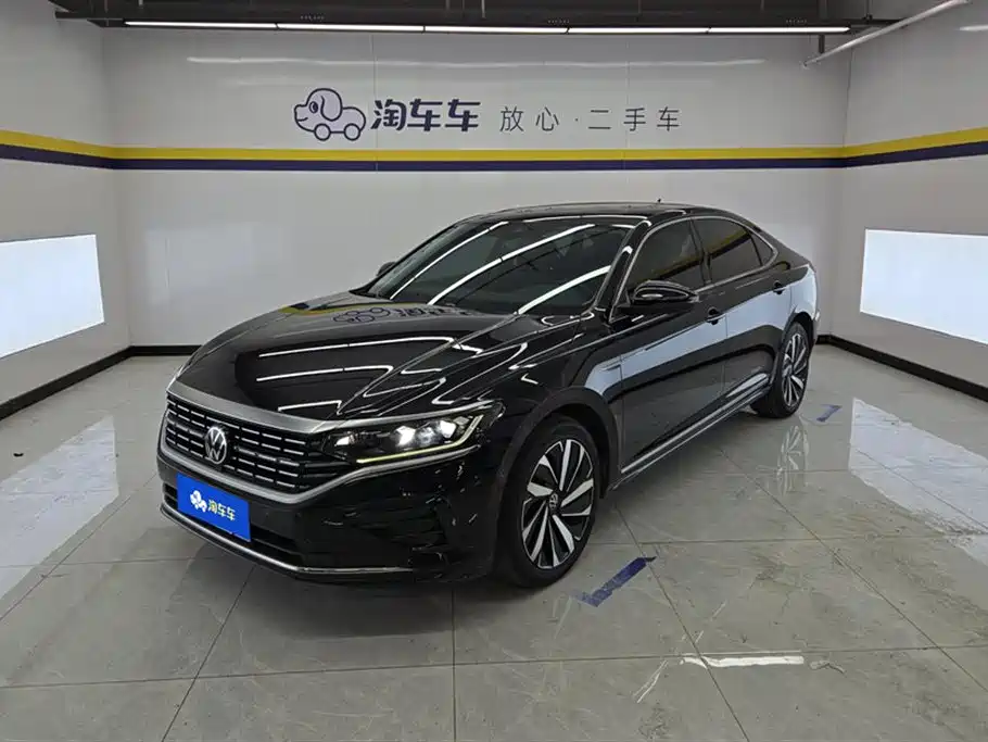 Volkswagen Passat 2022 330TSI Luxury Edition