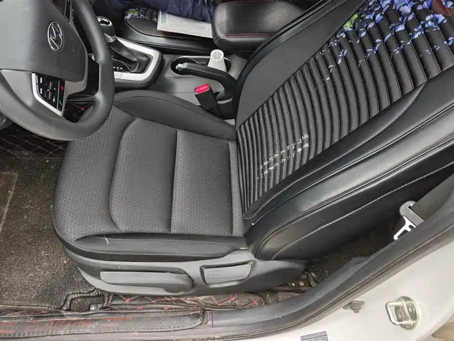 Hyundai Elantra 2016 Model 1.6L Automatic Smart Elite фото 9