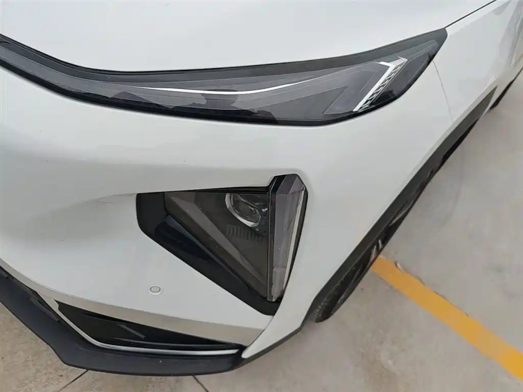 Geely Galaxy Galaxy L7 2025 EM-i 115km Explorer+ Edition фото 24