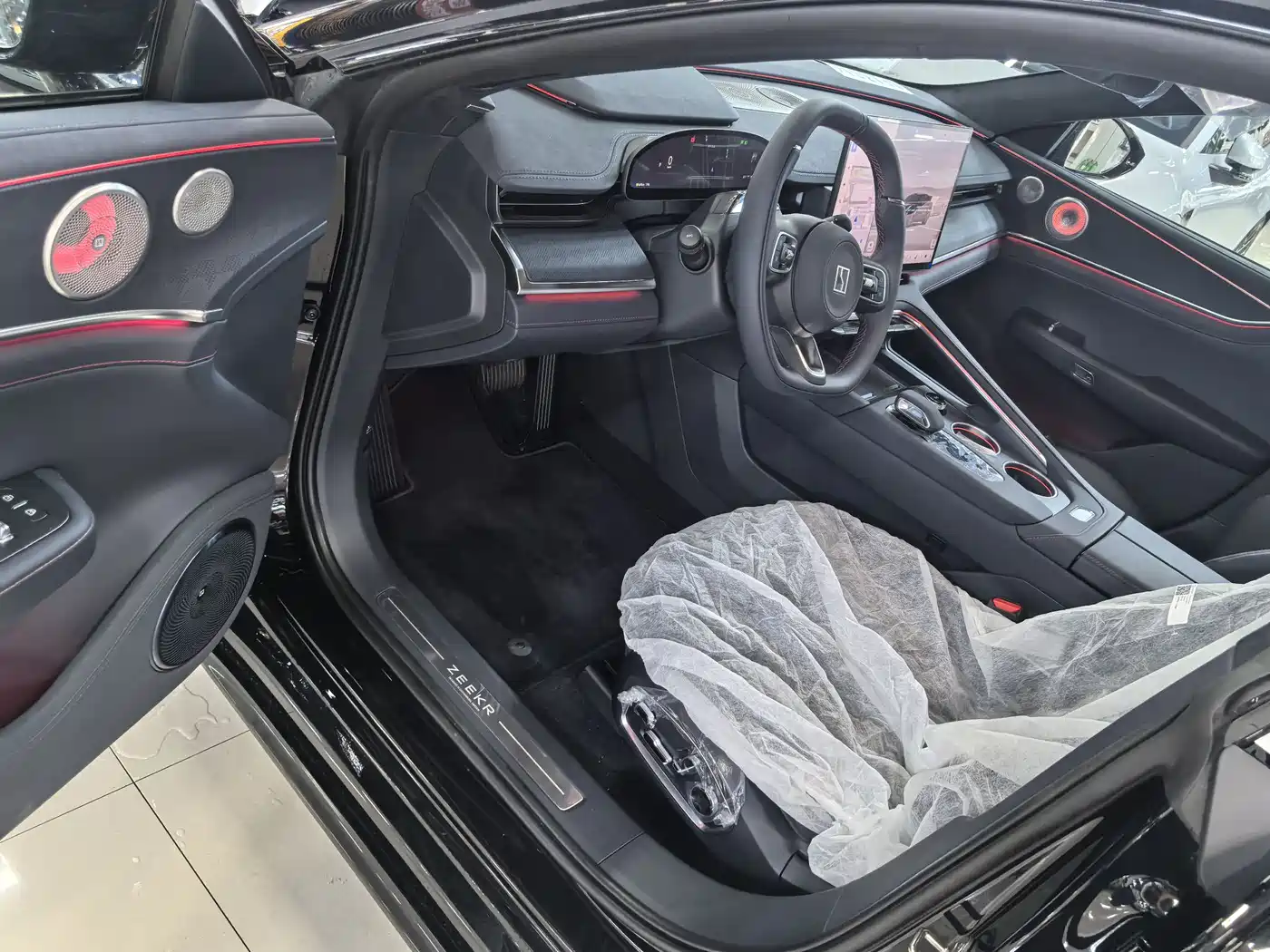 ZEEKR EXTREME KRYPTON 001