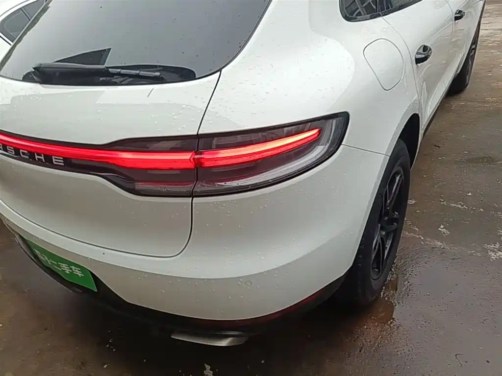 Porsche Macan 2018 Macan 2.0T фото 8