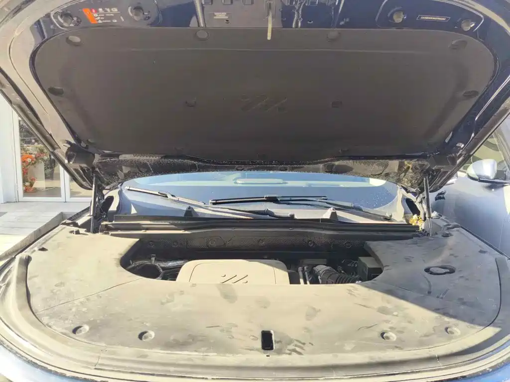 IM Motors IM LS9 2025 2026 Model 52kWh Base Version
