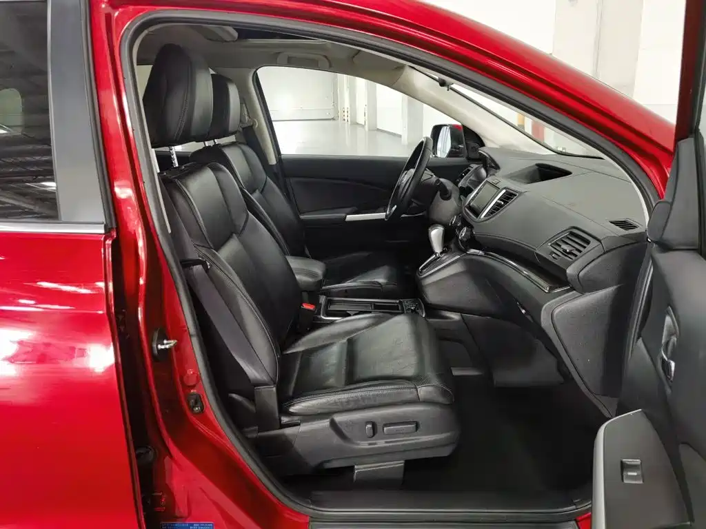 Фото 23 - Honda CR-V