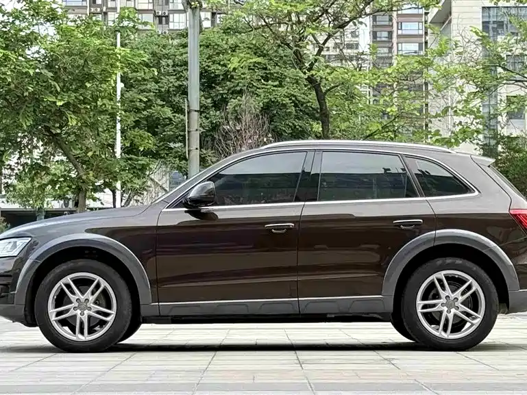 Audi Q5 2017 Plus 40 TFSI Technology фото 6