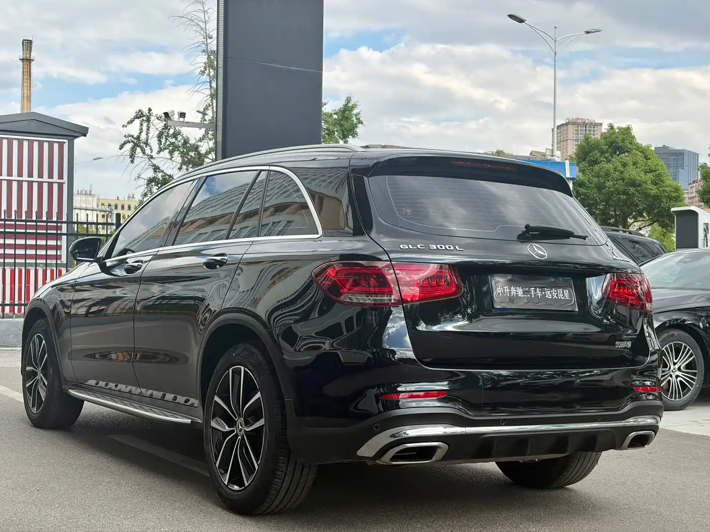 Mercedes-Benz GLC 2021 GLC 300 L 4MATIC Sporty фото 9